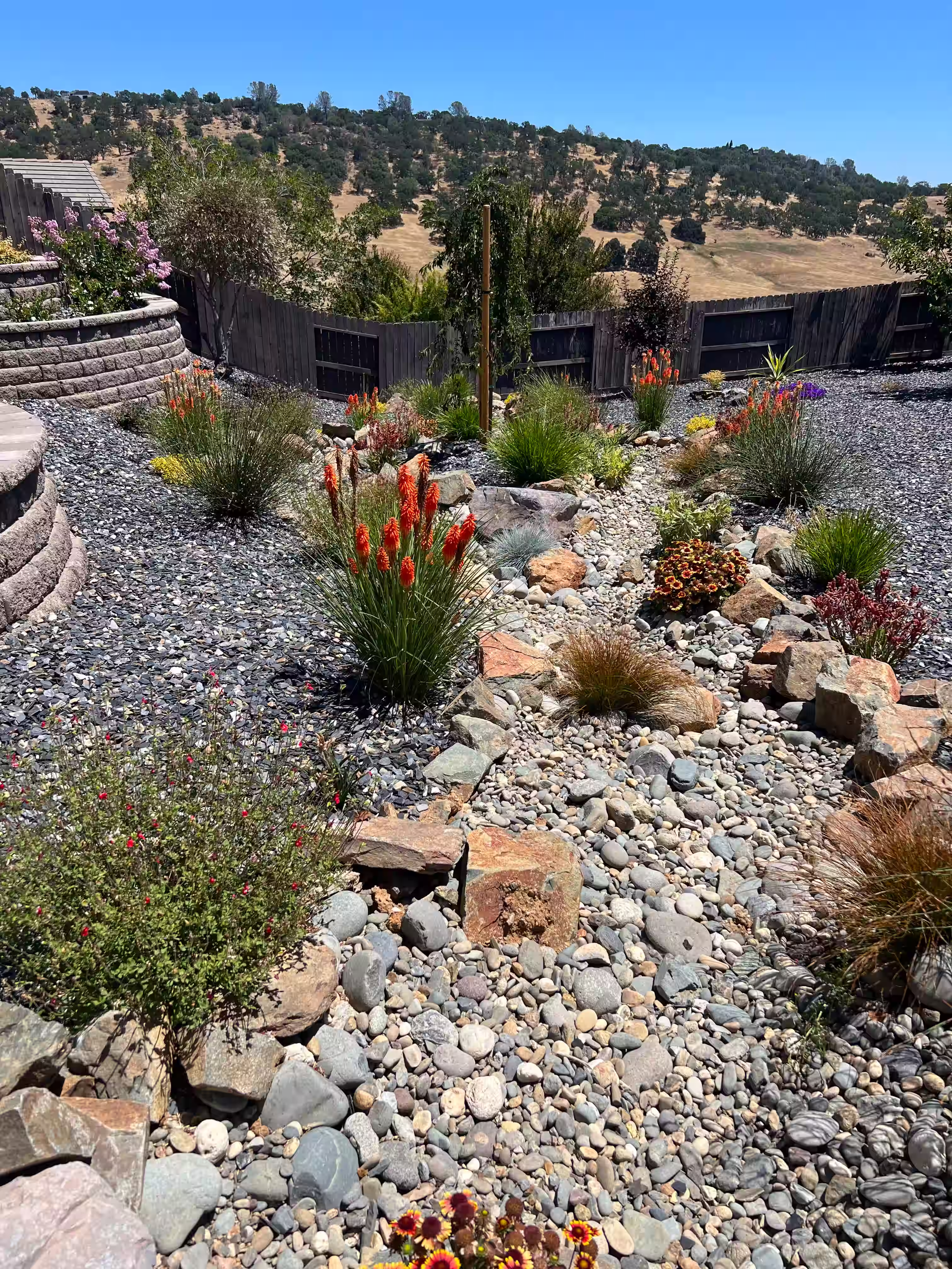 Hardscape and retaining wall installation