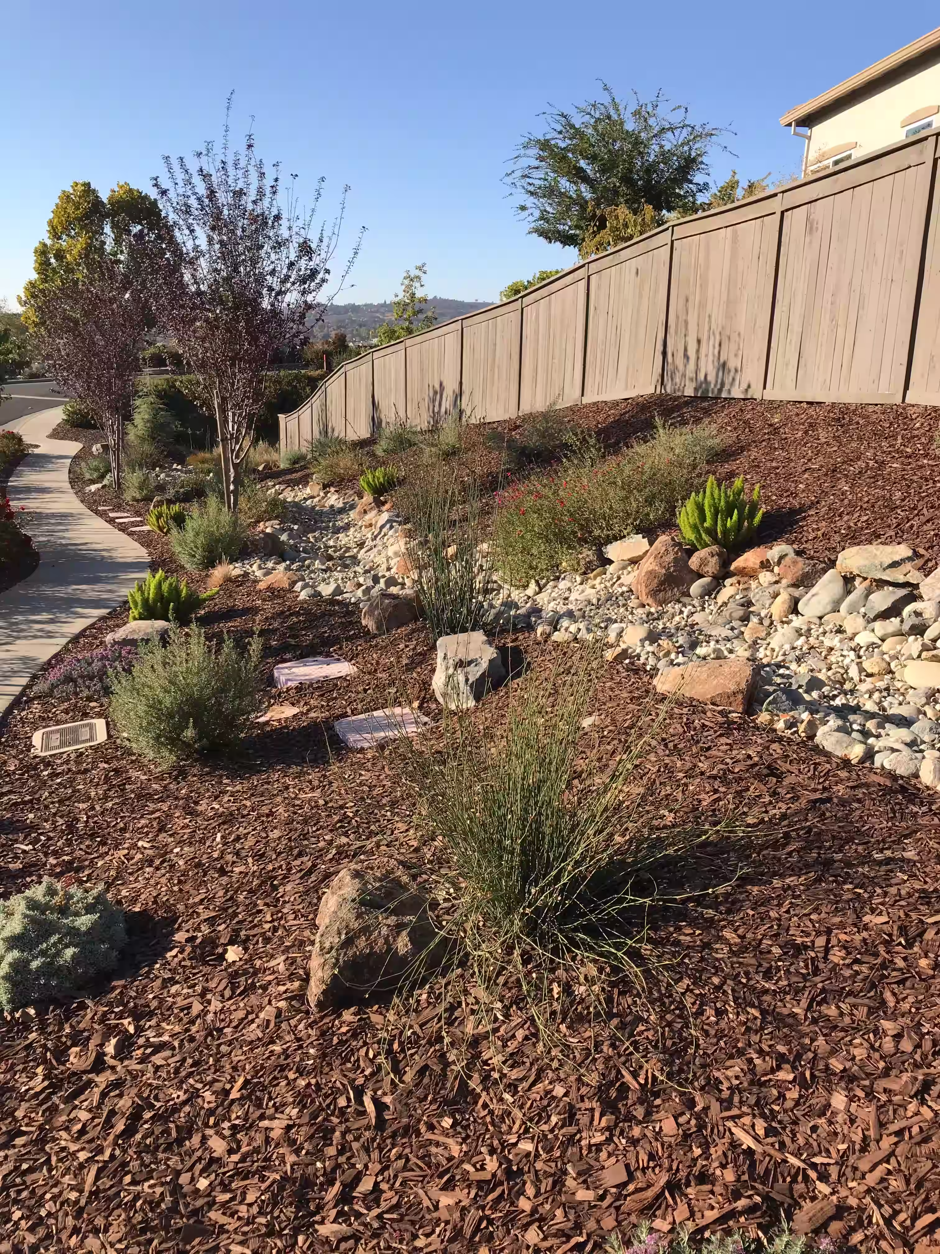 Exterior landscape design for maximum curb appeal